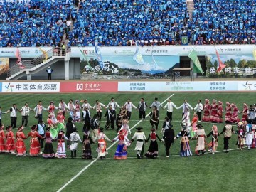 宝威体育登录入口-丽江主场4:0大胜怒江，十一场不败续写传奇！足球与情谊同在